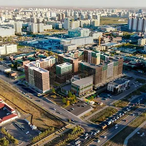 с видом на парк, возле хан-шатыра и медицинского центра Апартаменты